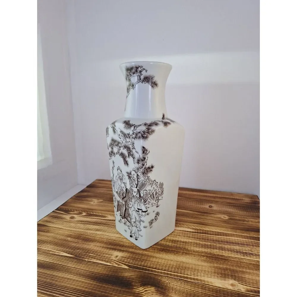 Vintage JAPAN Porcelain vase‎ with Japanese scene man reading scroll brown white